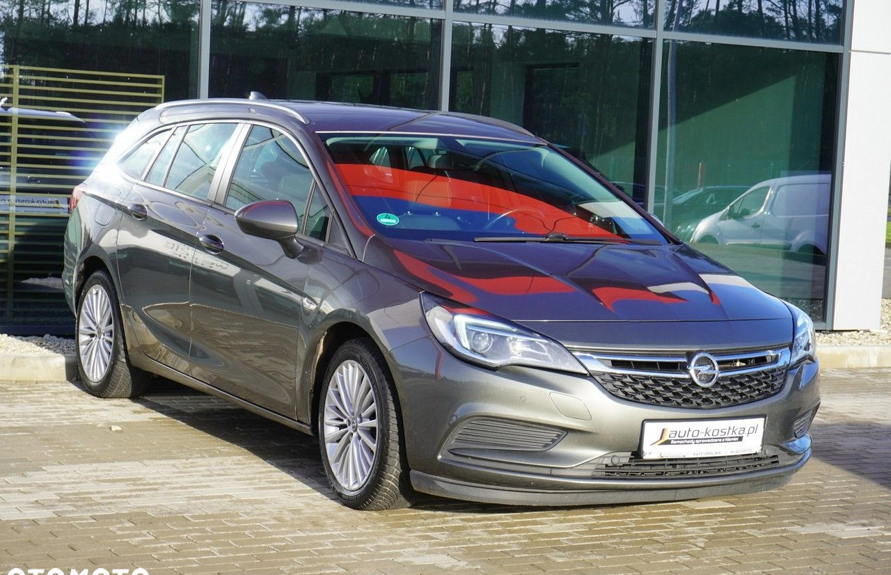 Opel Astra cena 37999 przebieg: 148900, rok produkcji 2018 z Szklarska Poręba małe 529